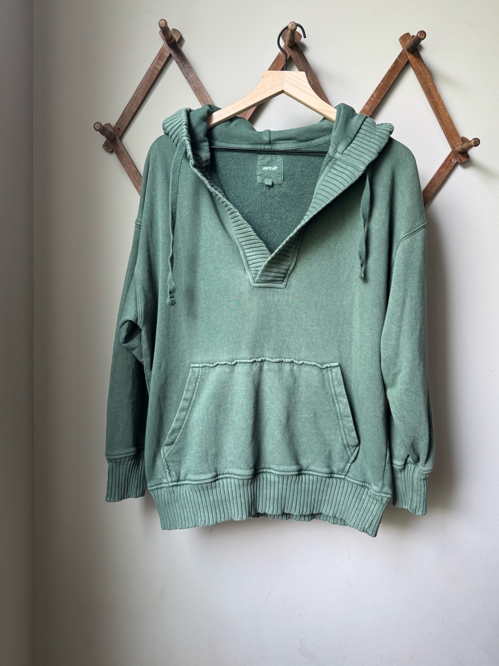 Aerie Down-To-Earth Green Henley Hoodie Size Small